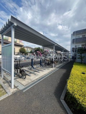 ���̑� ���֏�͉����t���Ȃ̂ŁA�J���̉e����h�����Ƃ��ł��܂��B