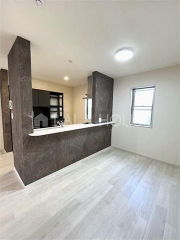 �L�b�`�� ���r���O�S�̂����n����ΖʃL�b�`����