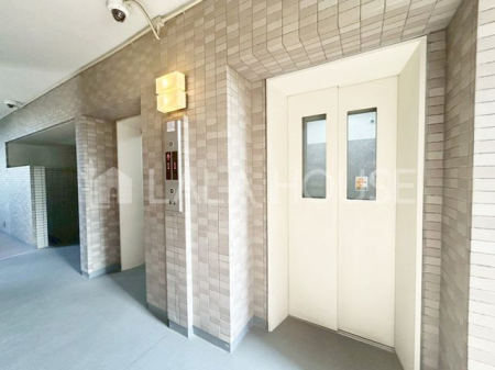 �G���g�����X -