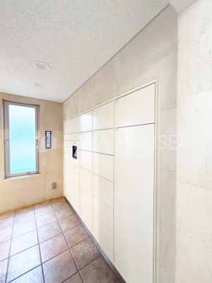 �G���g�����X �s�ݎ��ł��ו����󂯎����z�{�b�N�X�������p�ł��܂�