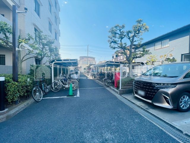 ���̑� ���֏�͉����t���Ȃ̂ŁA�J���̉e����h�����Ƃ��ł��܂��B