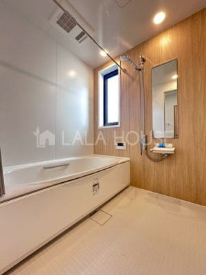 ���� ���������@�t�Ȃ̂ŁA�J�̓���ԕ����C�ɂȂ�G�߂����������ł��܂��B