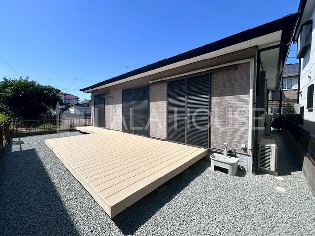 ���n�O�ώʐ^ ���i�w�k��8���̍D���n���ϐ��n�E�X�{�H�̌y�ʓS������