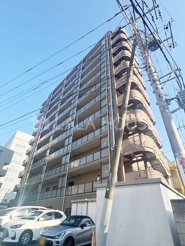 ���n�O�ώʐ^ ��{�w�k��8���I�ߗׂɈ��H�X��R���r�j�������聙�y�b�g�����