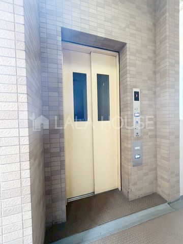 �G���g�����X -