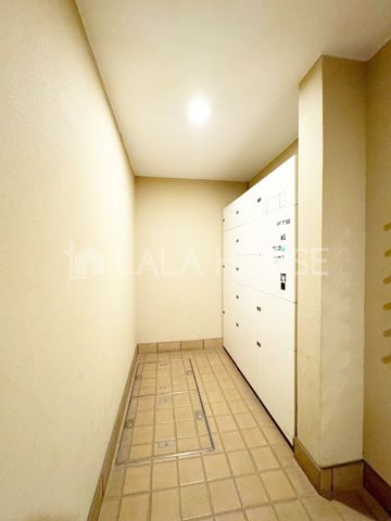�G���g�����X �s�ݎ��ł��ו����󂯎����z�{�b�N�X�������p�ł��܂�