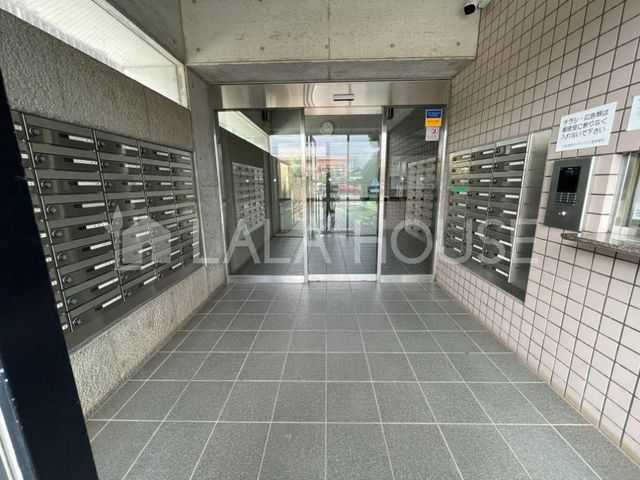 �G���g�����X -