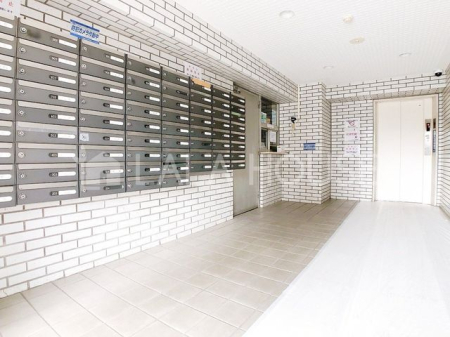 �G���g�����X -