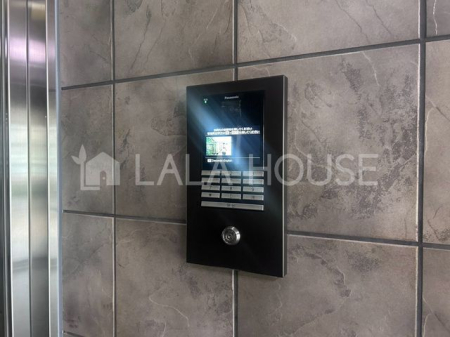 �G���g�����X �I�[�g���b�N�t�����L���ւŕs�R�҂��V���b�g�A�E�g�I���q���܂̂�����Ԃɂ����S�ł���