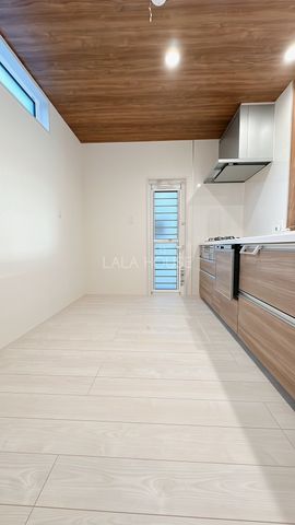 Lb` -